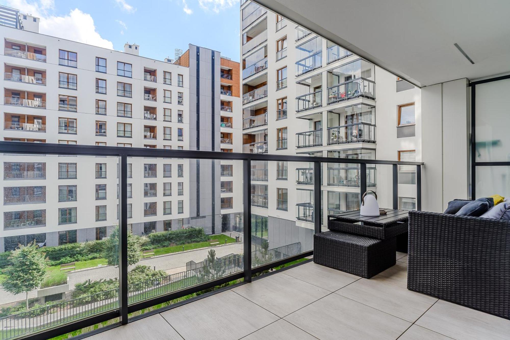 Cozy Family Apartments With Balcony Near Zlote Tarasy وارسو المظهر الخارجي الصورة