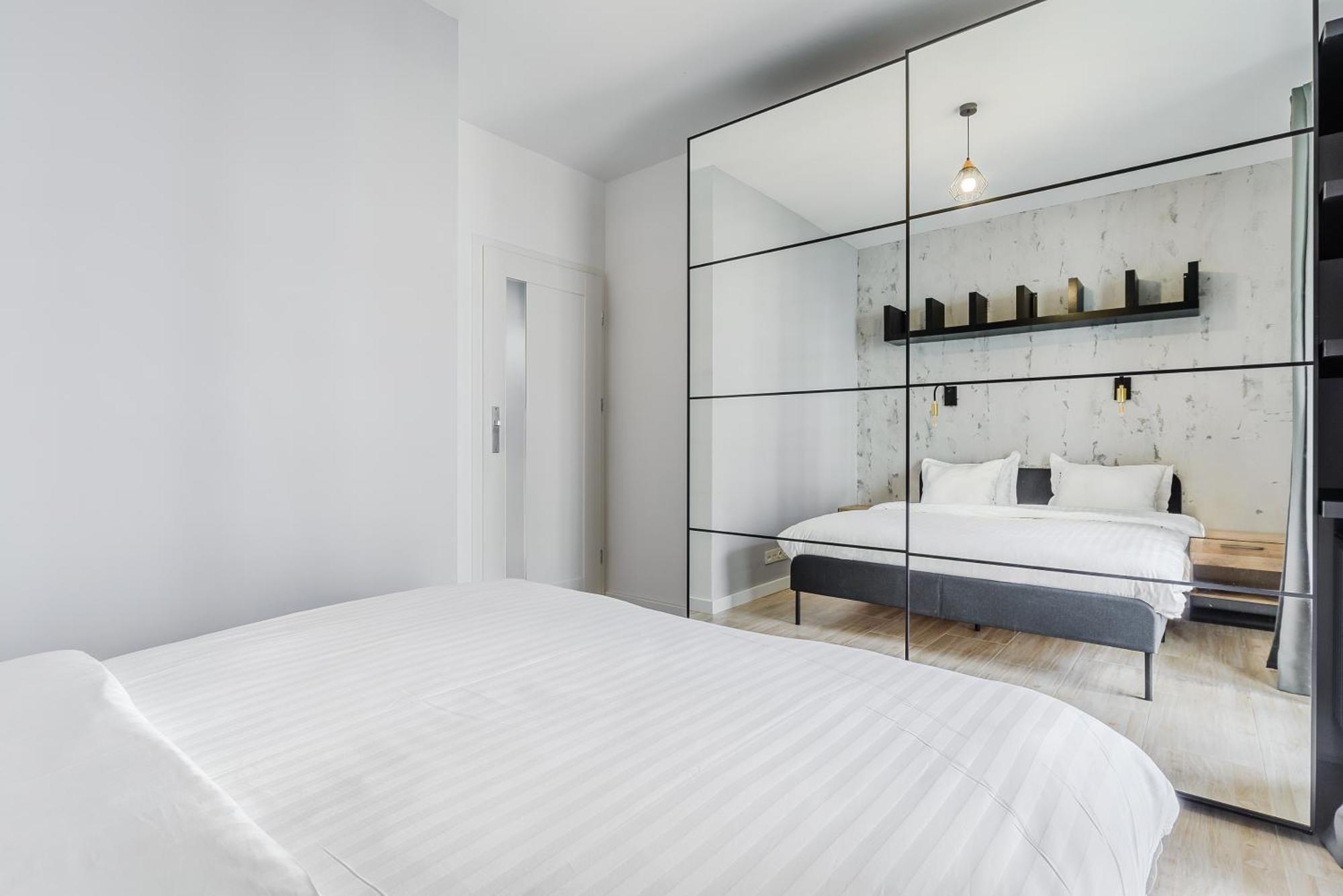 Cozy Family Apartments With Balcony Near Zlote Tarasy وارسو المظهر الخارجي الصورة